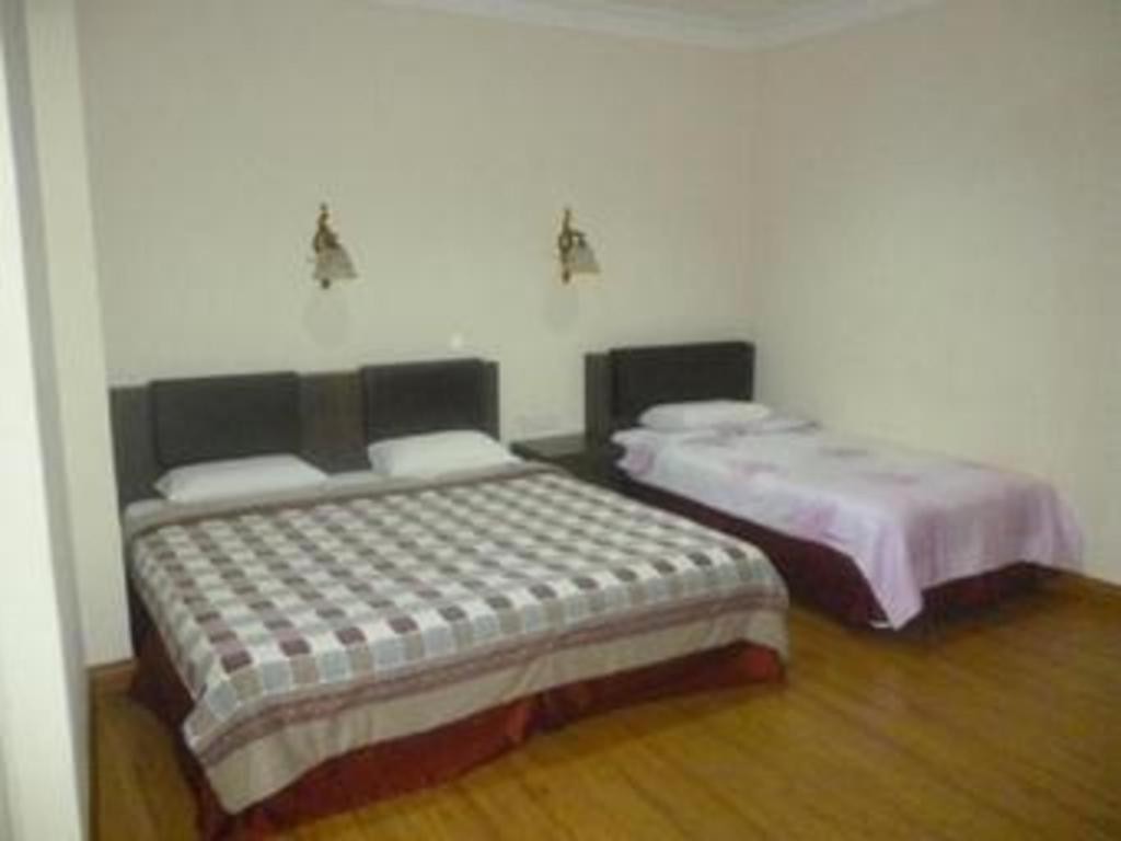G Six Hotel Ситиаван Экстерьер фото