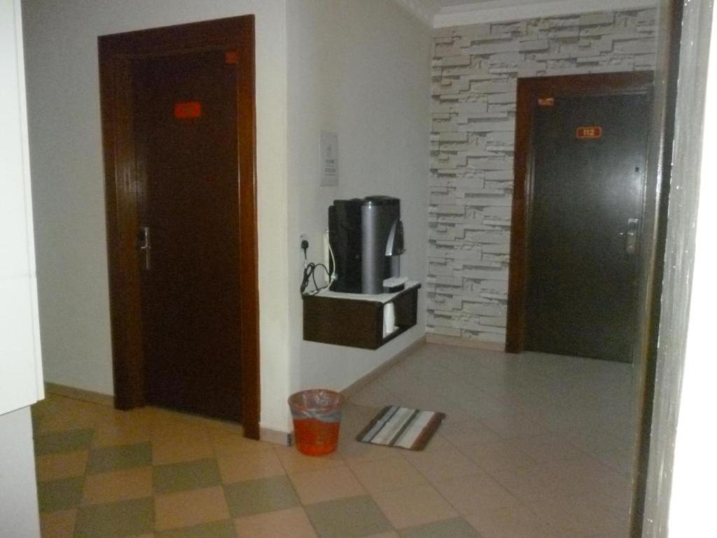 G Six Hotel Ситиаван Экстерьер фото