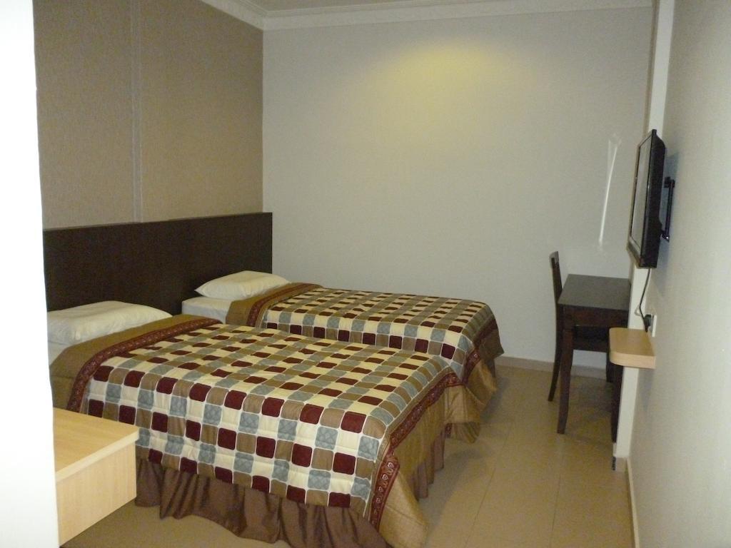 G Six Hotel Ситиаван Номер фото