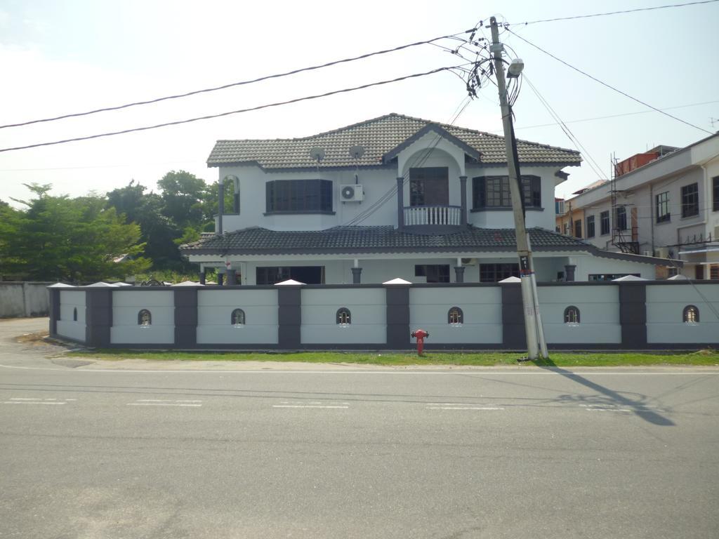 G Six Hotel Ситиаван Экстерьер фото