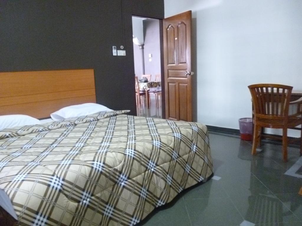 G Six Hotel Ситиаван Экстерьер фото