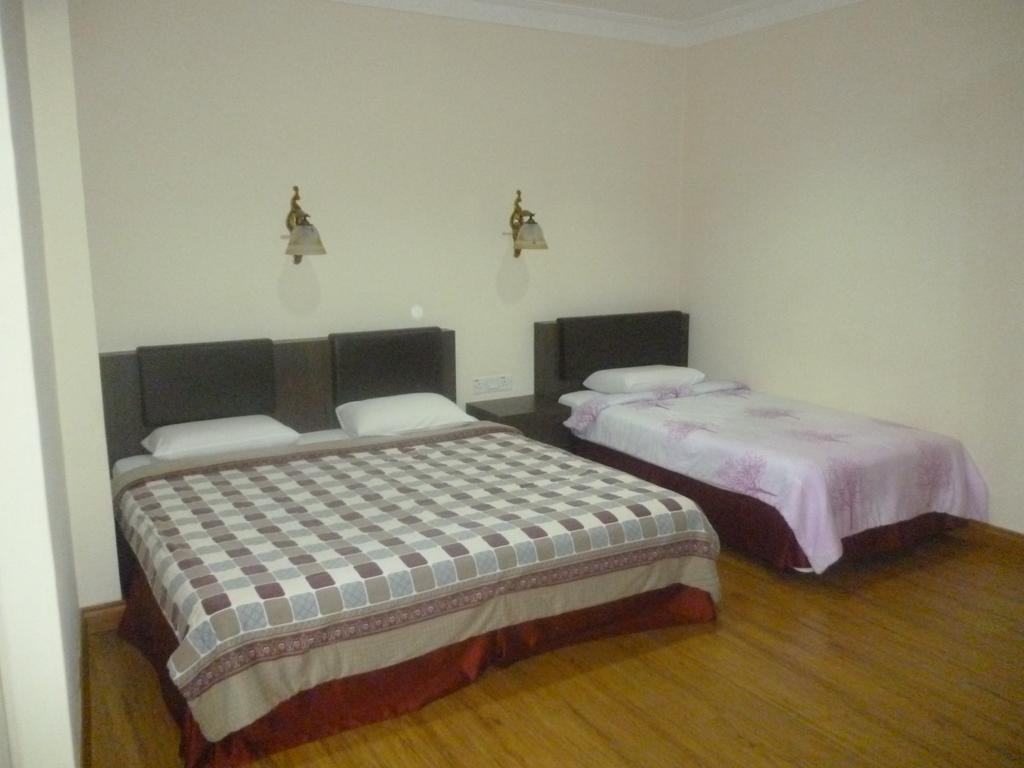G Six Hotel Ситиаван Экстерьер фото